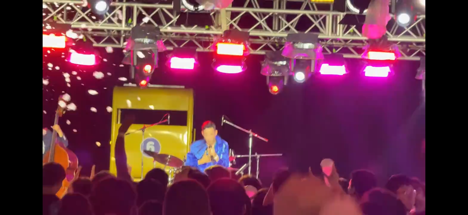 강릉 경포대에서